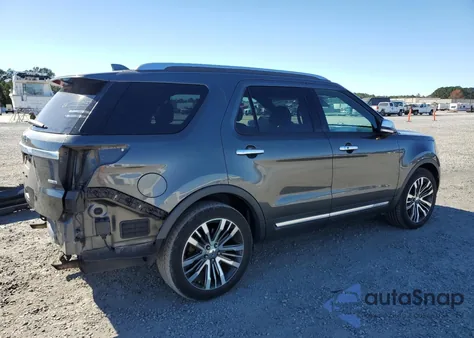 2016 Ford Explorer Platinum z USA, uszkodzony, nr VIN 1FM5K8HT2GGD21189